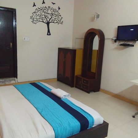 Hotel Samridhi Palace Juhi Bari Eksteriør bilde