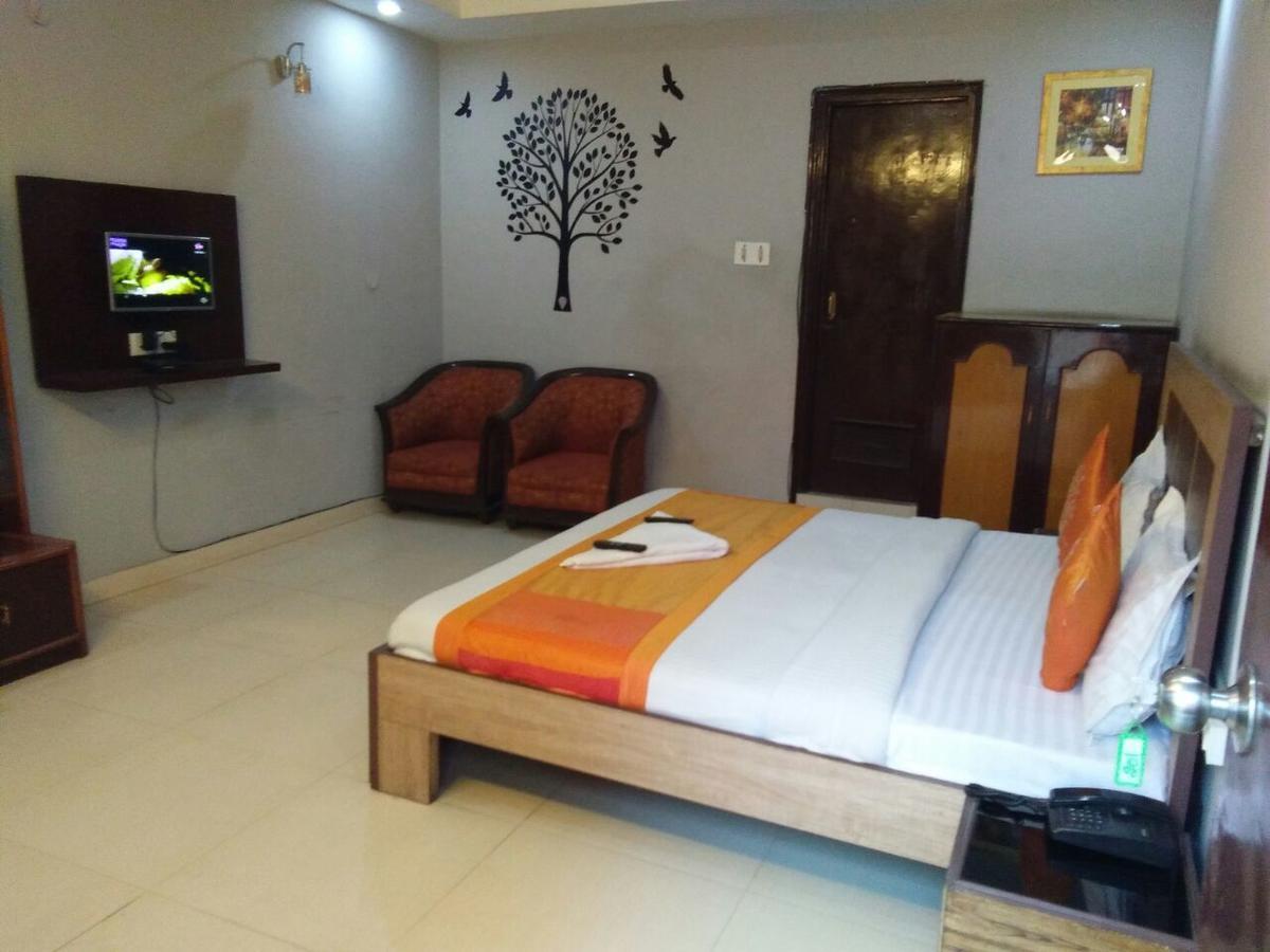 Hotel Samridhi Palace Juhi Bari Eksteriør bilde